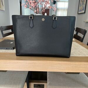 Tory Burch Large Robinson Leather Tote